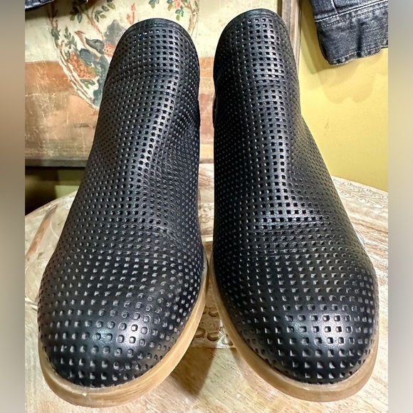 EUC Sofft Black Perforated Leather Ankle Bootie w/ V Notch Size: 8.5 - Picture 6 of 12